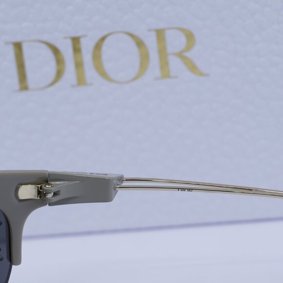 Dior DIORXPLORER M1U 78A4 Shield Sunglasses - Dark Beige/Silver Mirror - Picture 6 of 11